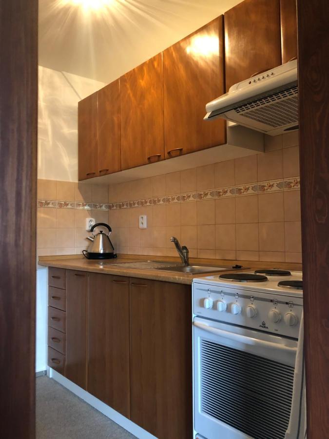 Mala Svata Hora - Penzion & Restaurace Mníšek pod Brdy Екстериор снимка